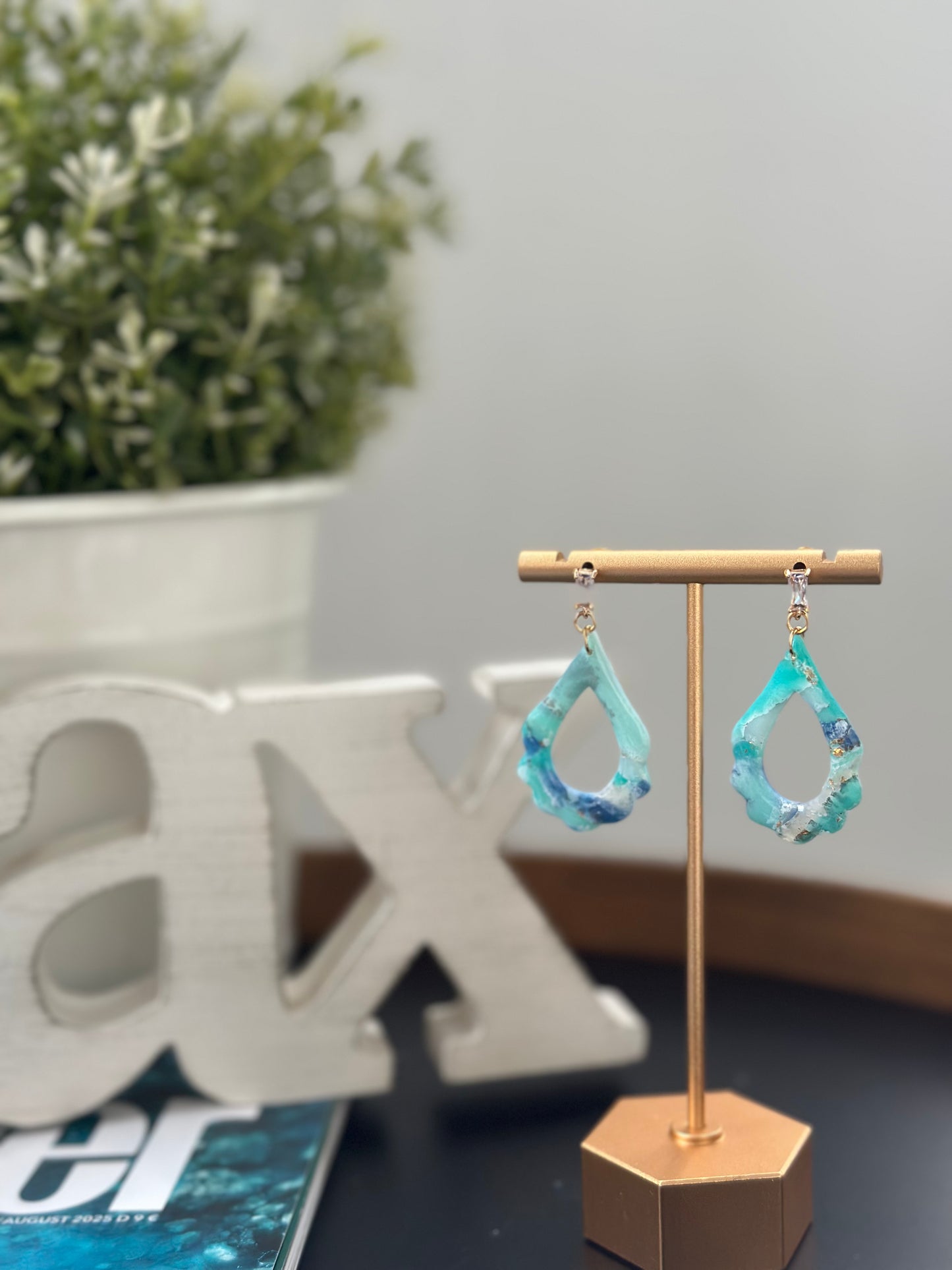 Sea Hue Dangle Collection