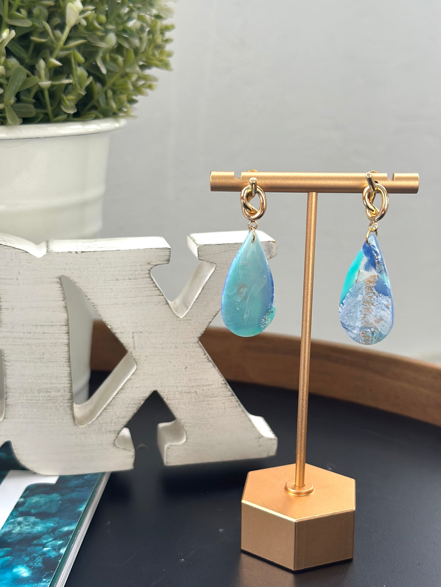 Sea Hue Dangle Collection